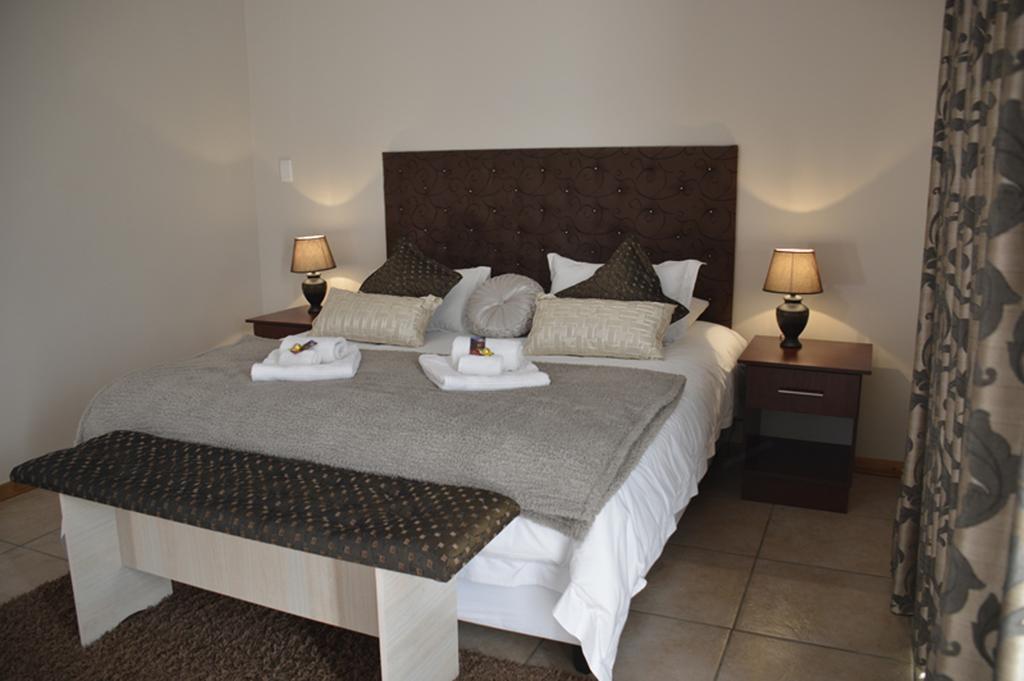 Two Bells Guest House Bloemfontein Chambre photo