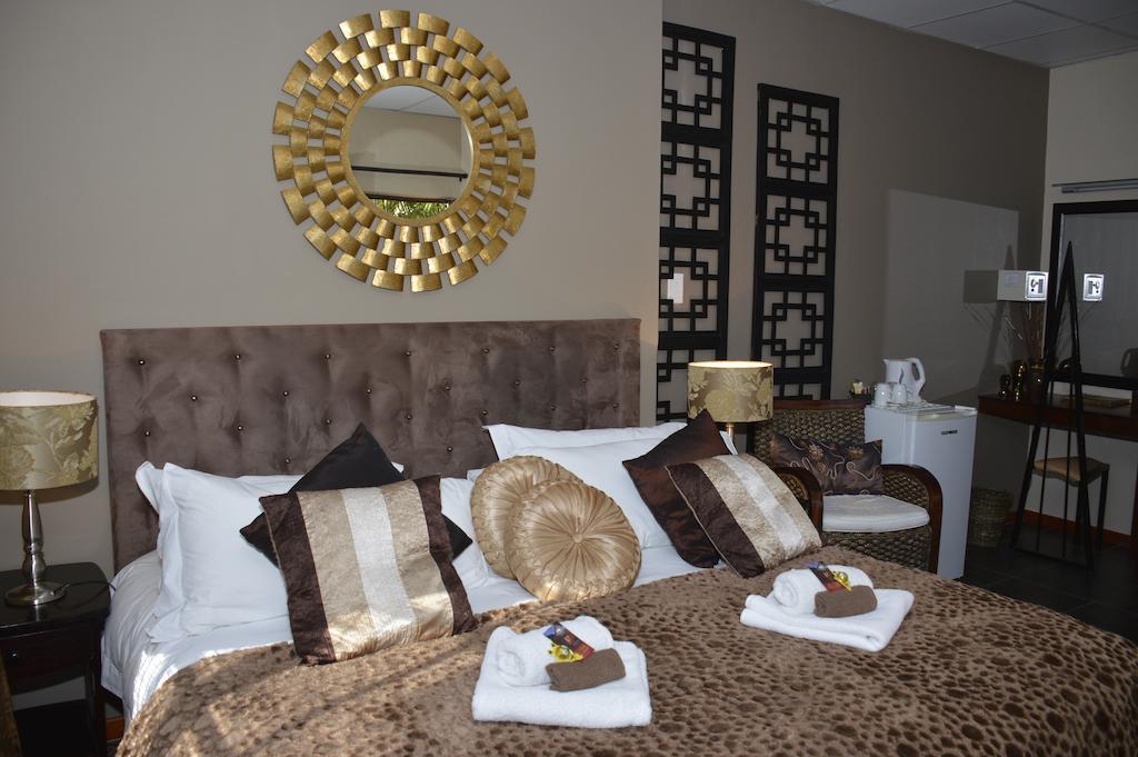 Two Bells Guest House Bloemfontein Chambre photo