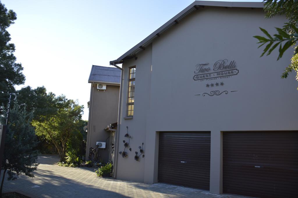 Two Bells Guest House Bloemfontein Extérieur photo